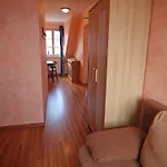 Backbord Im Zentrum Von 아파트 *