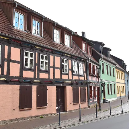 Backbord Im Zentrum Von Appartement